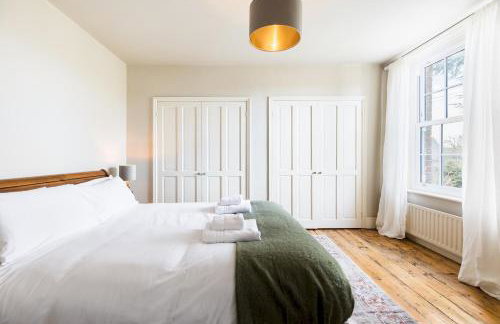 Stunning 2-bed Townhouse in Moreton-in-Marsh - Pass the Keys - Foto 17