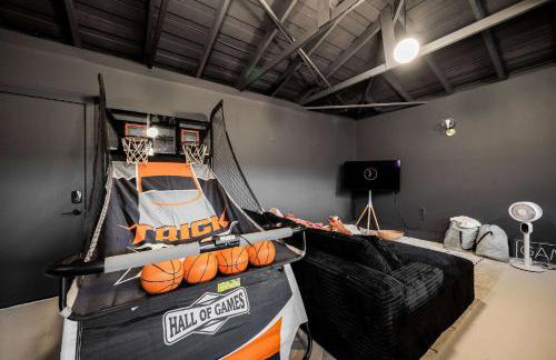 Backyard Oasis Renovated 10min to Beach Villa - Foto 52