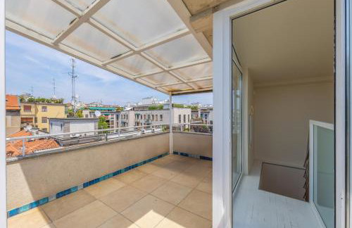 Milan Central Penthouse with Terraces, Jacuzzi & Garage - Foto 41