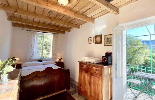 Casa Celestine in Via Orsini Isolabona Liguria Italy Sleeps 5 - Foto 2