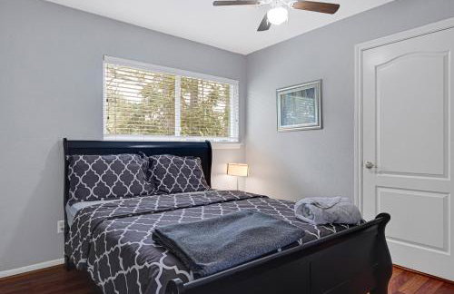 Home for summer with pool, pool table, outdoor kitchen,patio and balcony - Foto 66