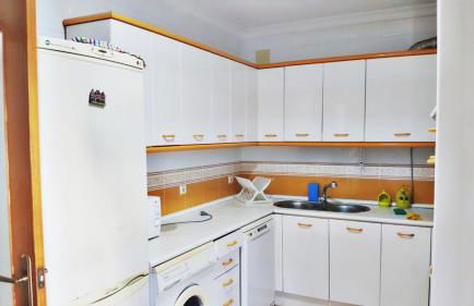 Chalet Adosado con dos terrazas y piscina - Photo 12