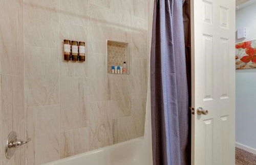 1 Mi to Truman Library Apt with Large Yard! - Foto 17