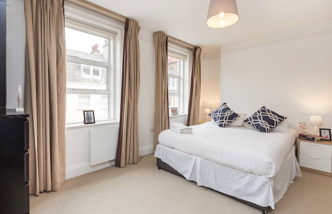 Urban Chic - Bond Street - Photo 6