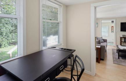 Cozy Colchester Cabin near Lake by RedAwning - Foto 54