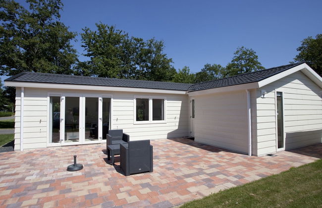 Nice Chalet Near the Golf Course in a Holiday Park - Foto 31