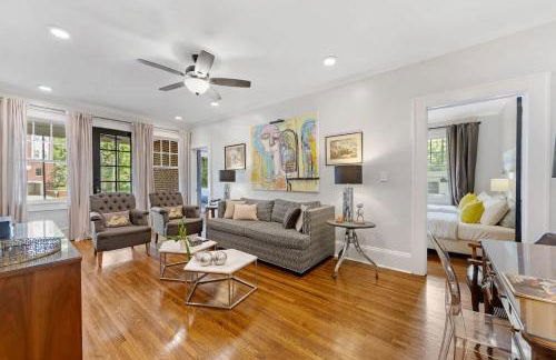 2 BR in Myers Park with comfortable screened porch - Foto 1