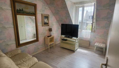 "Maison de Kerleven" face à la plage avec un environnement très agréable, à 5 minutes du Golf!! - Foto 4