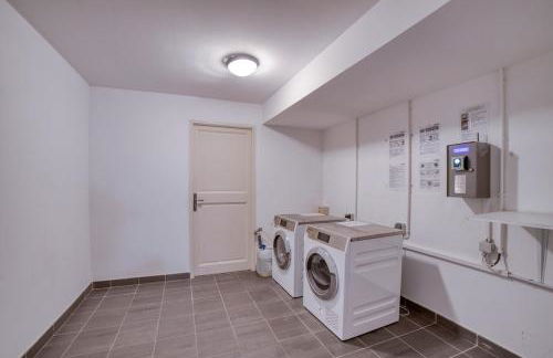 Duplex familial - Piscine intérieure - Photo 24