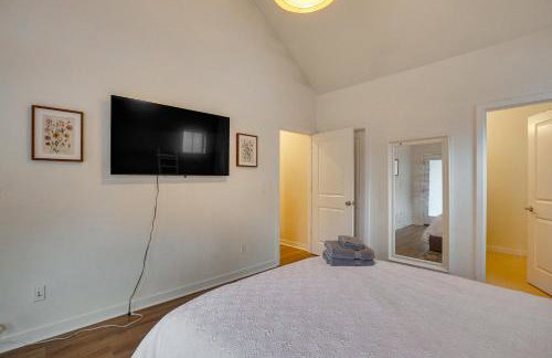 Walk to Autzen Stadium, 3 Mi to UO! Home with Patio - Foto 14