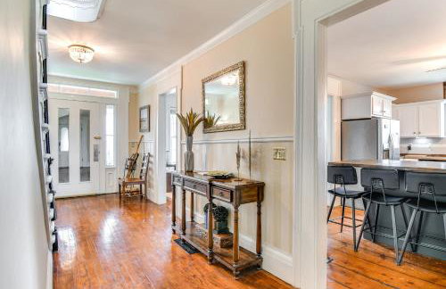 Lakefront Cayuga Retreat with Private Deck and Hot Tub - Foto 15