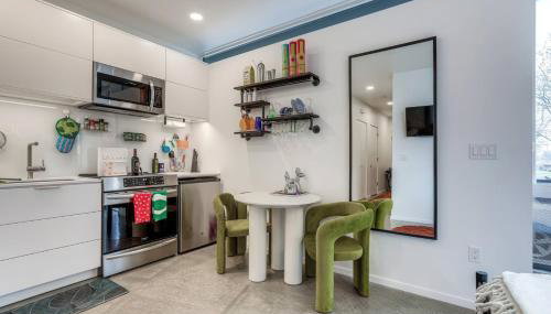 Modern Artist Loft Canvases Coffee and Comfort - Foto 3