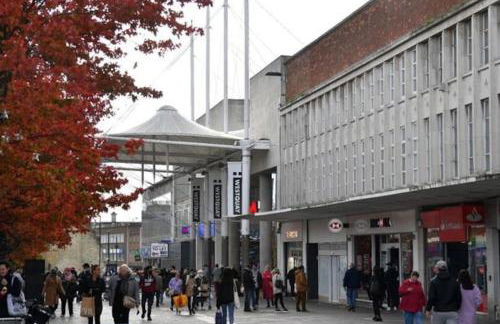 Welcome - BUSINESS or PLEASURE! Southampton 'City Vibes' # Stylish Apartment with Outdoor Courtyard! 1-4 Guests BOOK YOUR CITY BREAK or PRE-CRUISE STAY! CLOSE TO MAYFLOWER THEATRE, UNIVERSITIES, CRUISE TERMINALS, HOSPITALS & SHOPS! - Photo 49