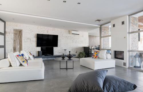 White Luxury Villa - Foto 19