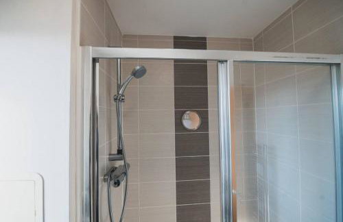 Top-Floor 2-Bed Near Braehead - Foto 21