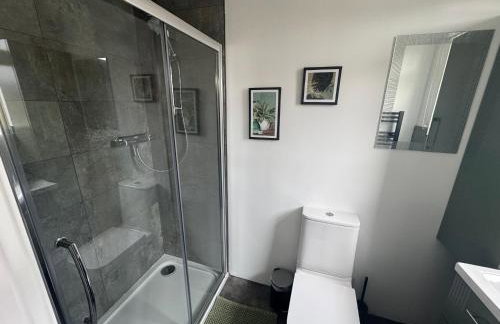 Modern 2 bedroom Penthouse with car parking - Foto 13