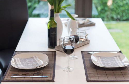 Moderne Ferienwohnung-Seenähe-Terrasse-Parkplatz-Wallbox-Fahrradparkplatz - Foto 9