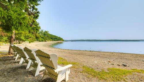 The Beachhouse Retreat with Prescot Bay Views! - Foto 2