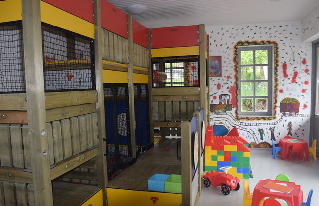 Bungalow in Waxweiler Near Nature Trails - Photo 16