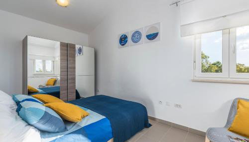 Villa Marilu, modern villa with pool near the sea - Foto 3