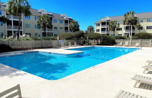 Port O' Call C302 - IOP Island Retreat! Treetop Oceanview! - Foto 22
