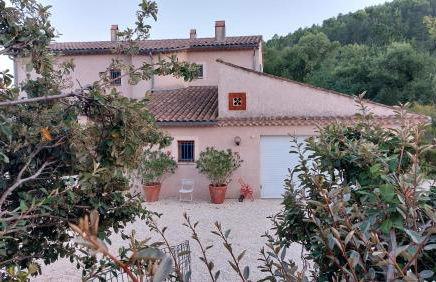 Freundliches Haus mit Pool und großem Garten - Foto 6