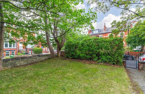 Luxury Lower-Level Two Bed Apt - Foto 18