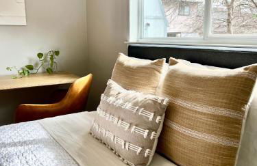 Modern 2 bedroom house w/backyard @La Cantera - Foto 14