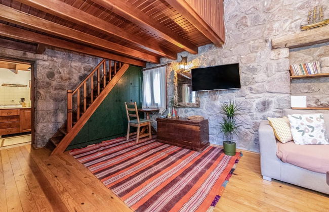 Chic Villa w Fireplace 3 min to Beach in Bodrum - Photo 4