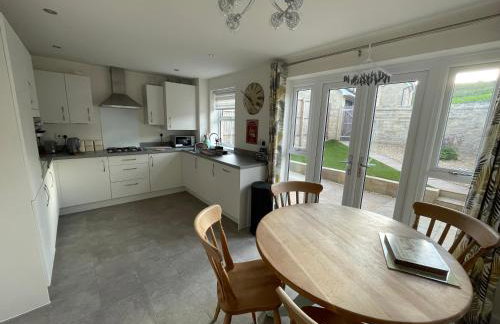 Peak View - Modern Cottage - Photo 15