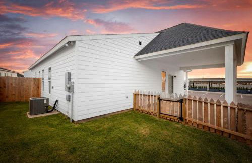 Modern Magnolia Cottage Pool and Gym Access - Foto 18