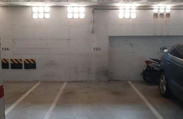 Bonito apartamento con jardín, piscina y aparcamiento gratuito - Photo 33