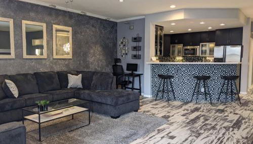 *NEW* Lux Scottsdale Home with Pool, Hot Tub, and Gym - Foto 2