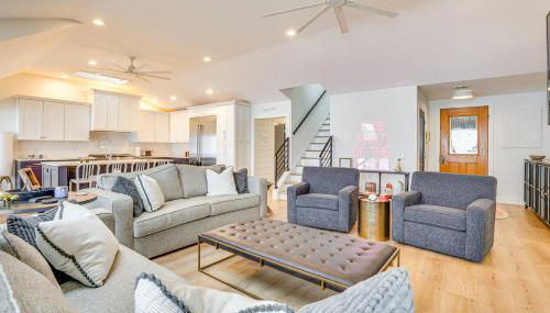 Lake Wisconsin Retreat with Dock Great for Groups! - Foto 4