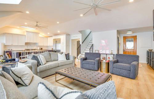 Lake Wisconsin Retreat with Dock Great for Groups! - Foto 4