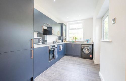 High Peak 5-Star Haven Gardens, Parking & WiFi - Foto 42