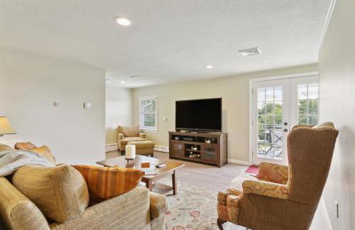 Connecticut Retreat Steps to Historic Downtown! - Foto 4