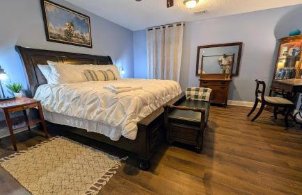 Midway Manor - Private Events, Weddings, Reunions - Foto 39