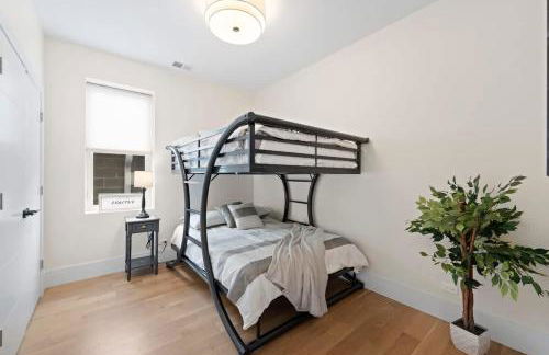 Comfy 3-BD Apt near United Center with Balcony - Foto 33