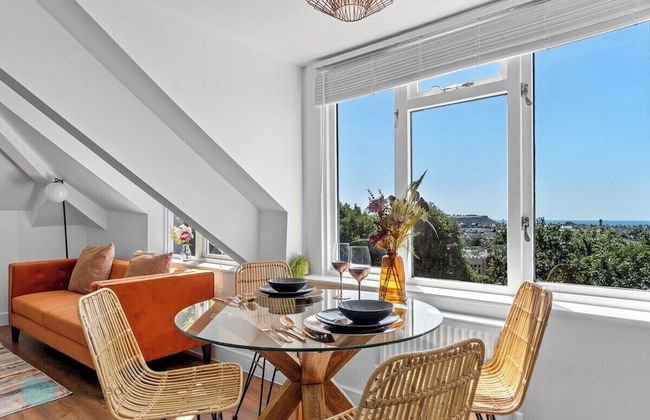 The Penthouse By Pureserviced - Photo 15