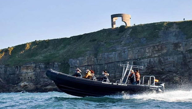 A tutta velocità in motoscafo!