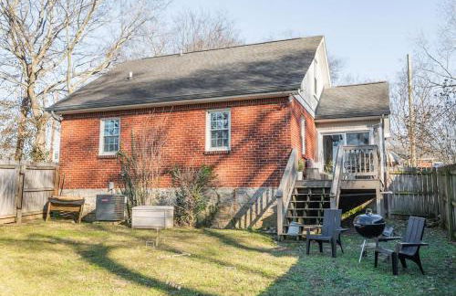 Cozy East Nash Home w Big Yard - Foto 15