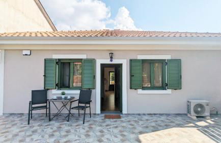 Traditional Lazarata House - Photo 17