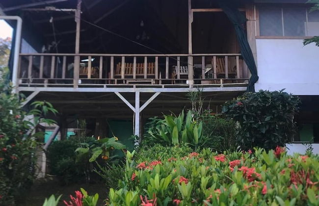 Beautiful House With Panoramic View of the bay and Gardens - Photo 1