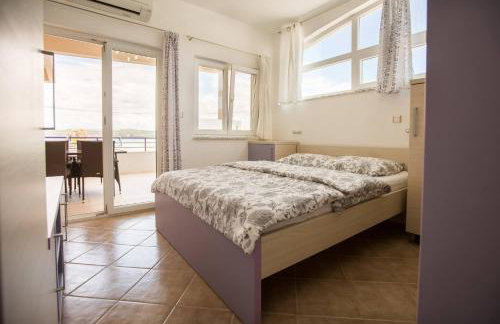 Villa Lavanda - family friendly, beachfront - Photo 20