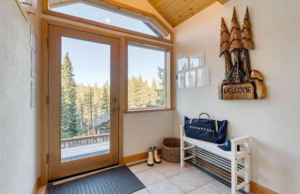 Golden Summit by AvantStay Stunning Secluded Cabin w Access to Tahoe Donner - Foto 6