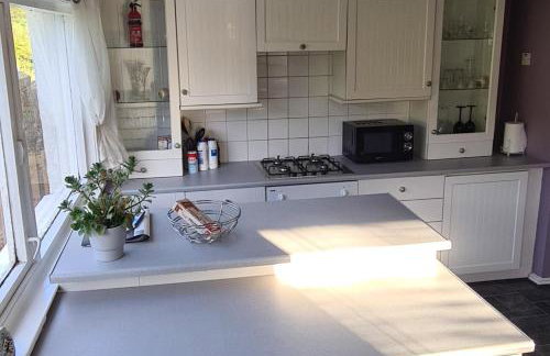 4 Bed Cottage Sleeps 6-Pet-Friendly-Private Garden - Foto 15