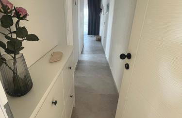 Regina Maris - Photo 1