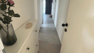 Regina Maris - Photo 1, wardrobe