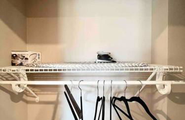 402 Stylish luxe Apt at center city self check-in - Foto 48